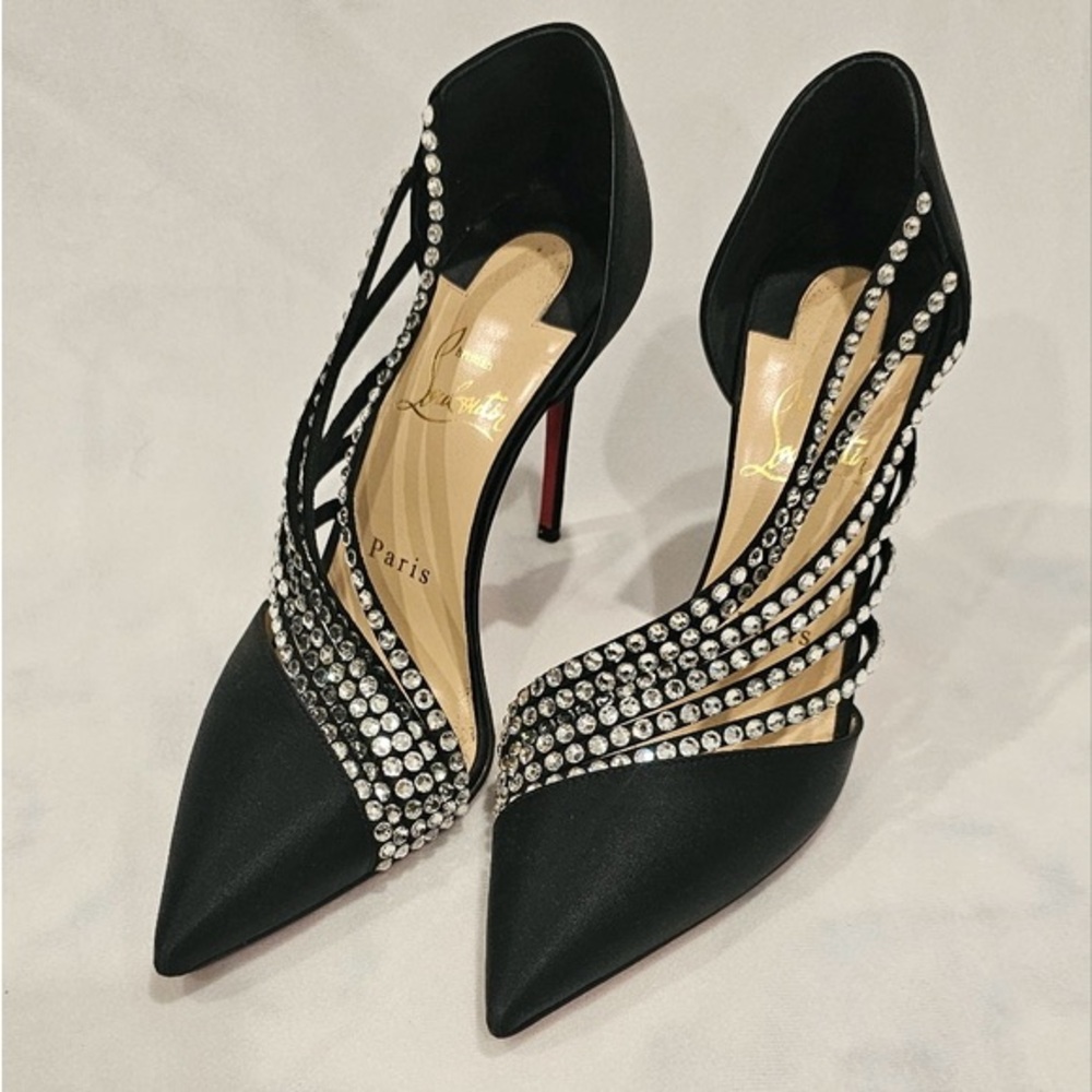 Christain Louboutin antinorina crepe heels